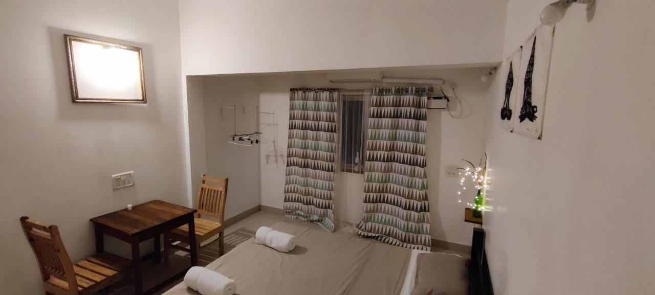 J-House, Spacious Apartments With Balconies, Thalassa 1Min Away Siolim Dış mekan fotoğraf