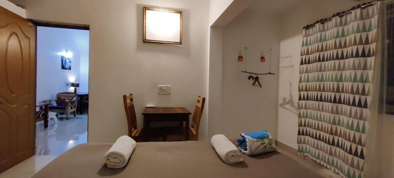 J-House, Spacious Apartments With Balconies, Thalassa 1Min Away Siolim Dış mekan fotoğraf