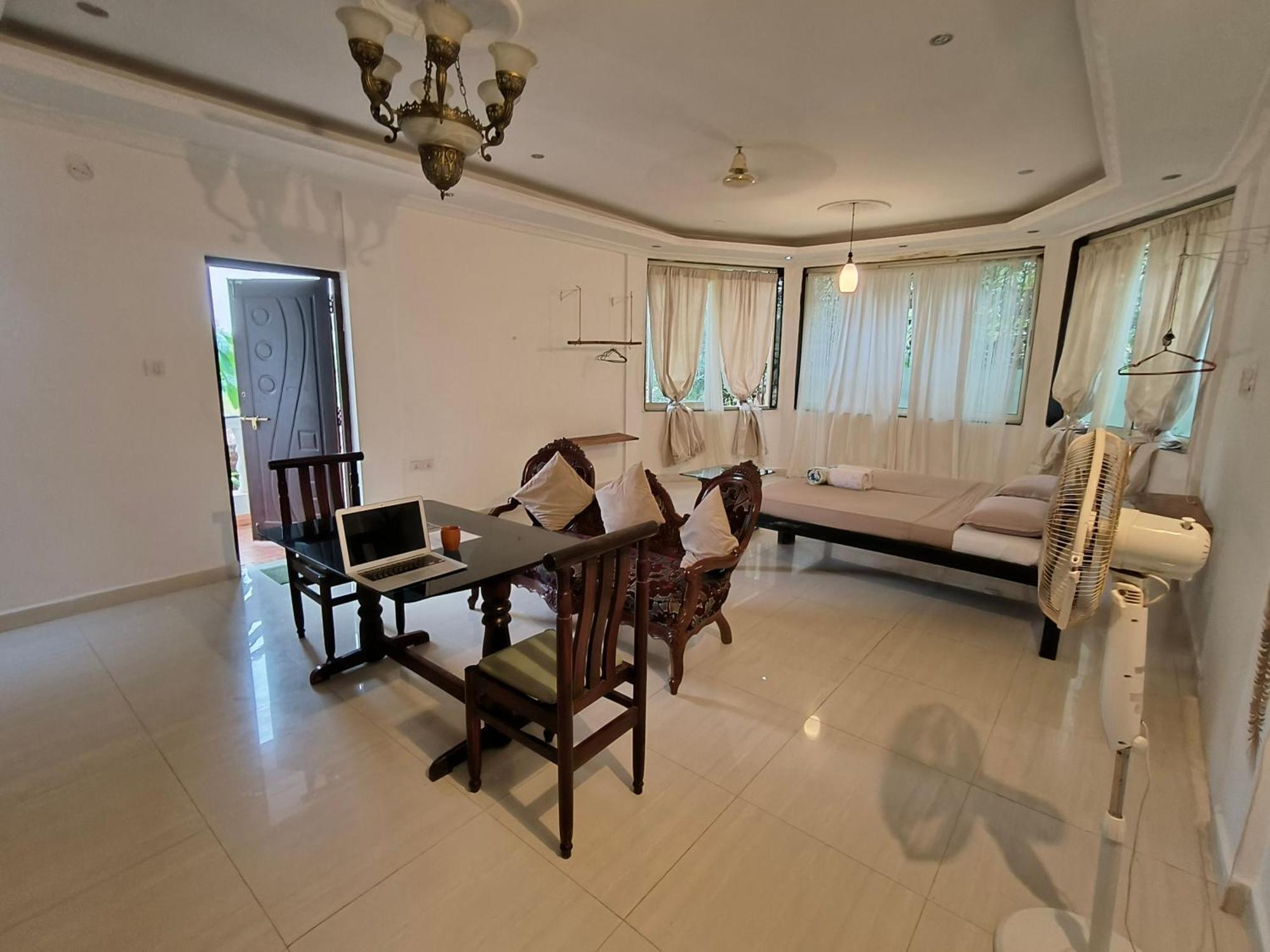 J-House, Spacious Apartments With Balconies, Thalassa 1Min Away Siolim Dış mekan fotoğraf